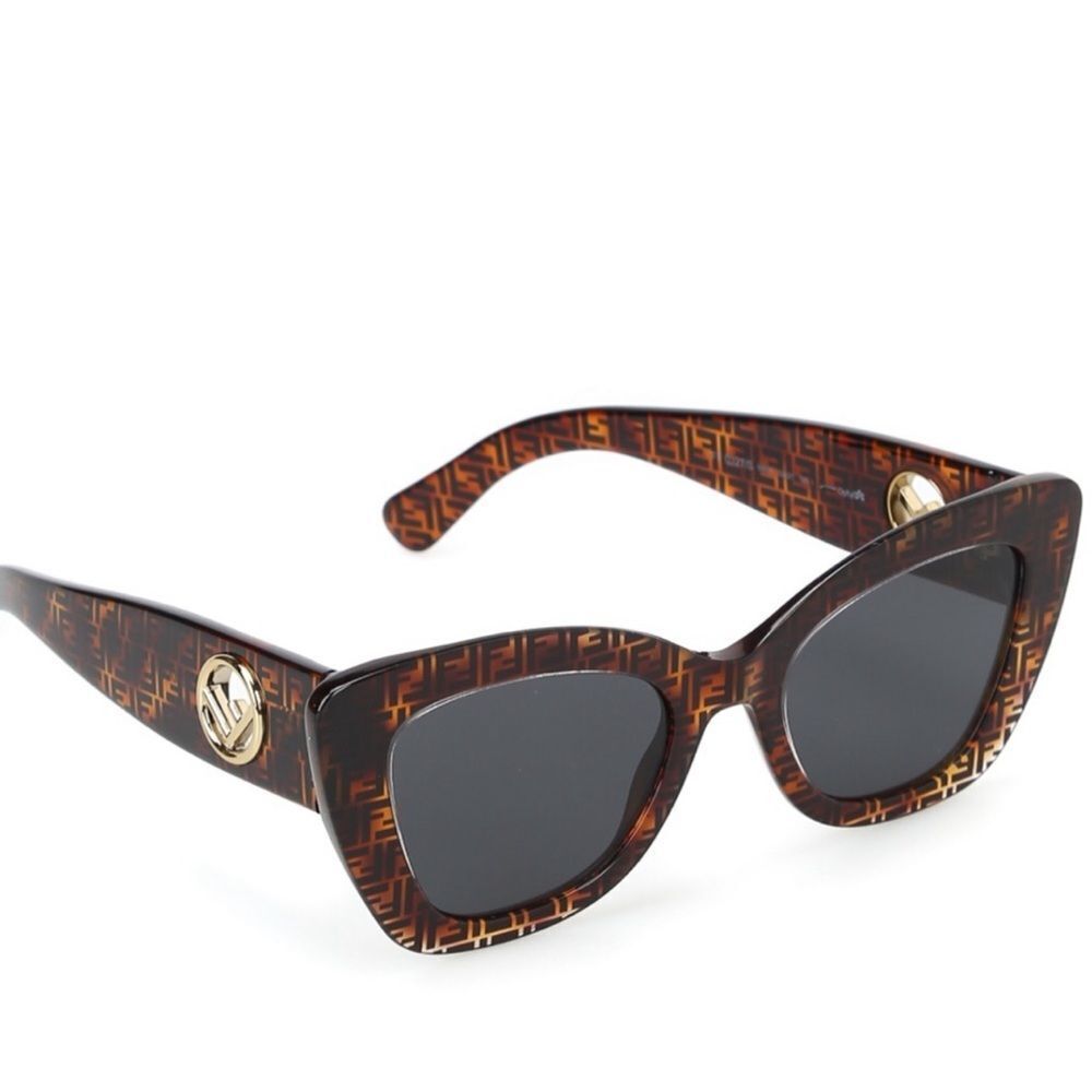 NWT FENDI Logo Cateye Sunglasses​​​​​​​​​